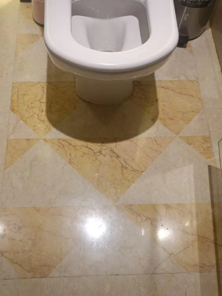 江岸瓷砖修缮